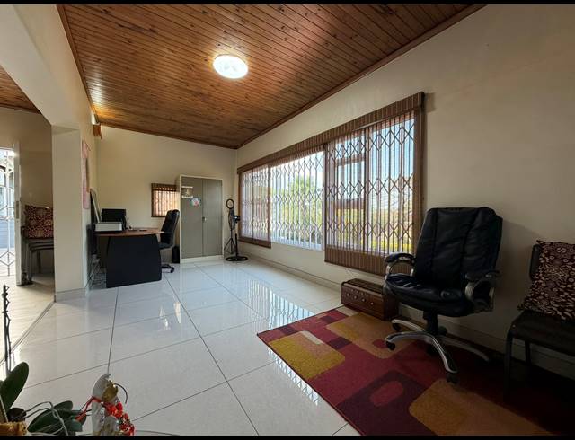 3 BEDROOM HOUSE FOR SALE IN SCOTTBURGH SOUTH